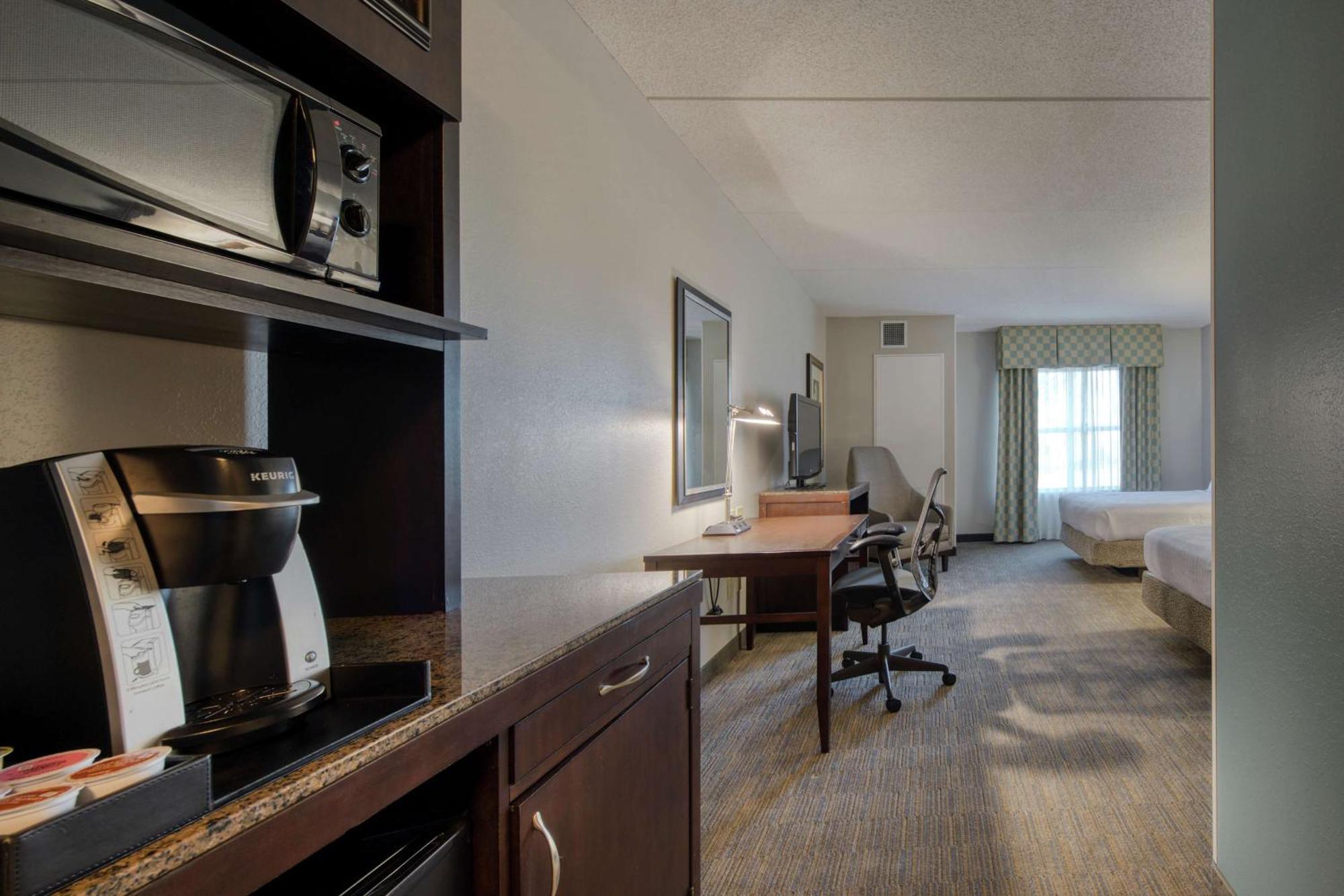 Hilton Garden Inn Durham Southpoint Exterior photo