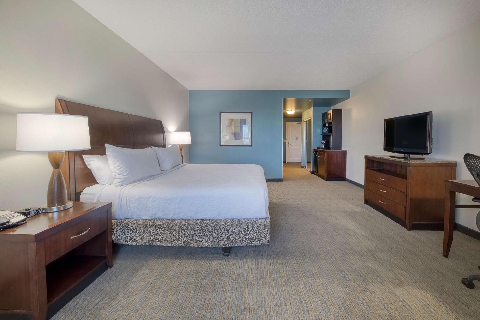 Hilton Garden Inn Durham Southpoint Exterior photo