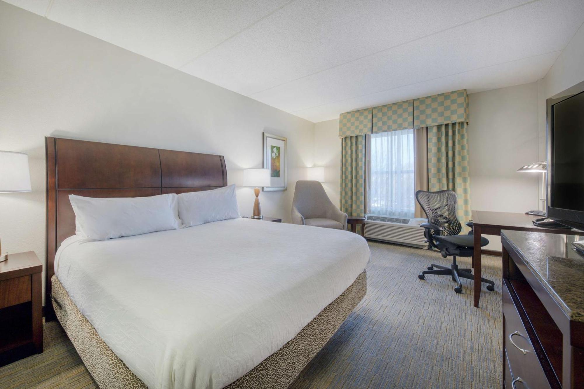 Hilton Garden Inn Durham Southpoint Exterior photo