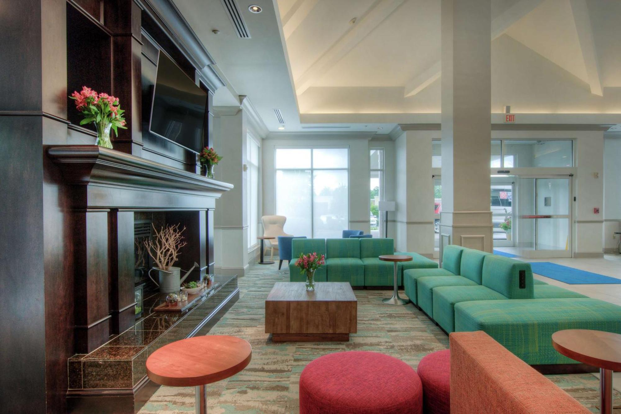 Hilton Garden Inn Durham Southpoint Exterior photo